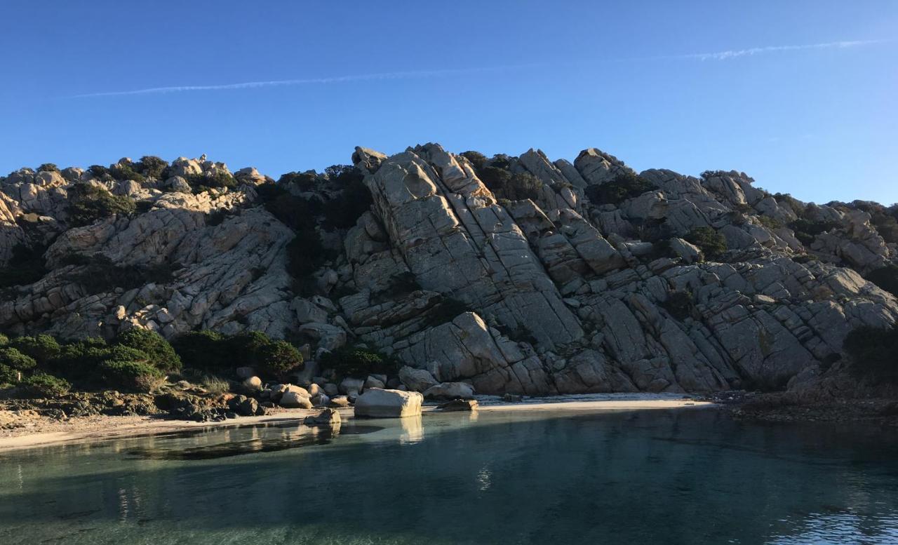 Dimora Conte Bed & Breakfast La Maddalena  Exterior foto