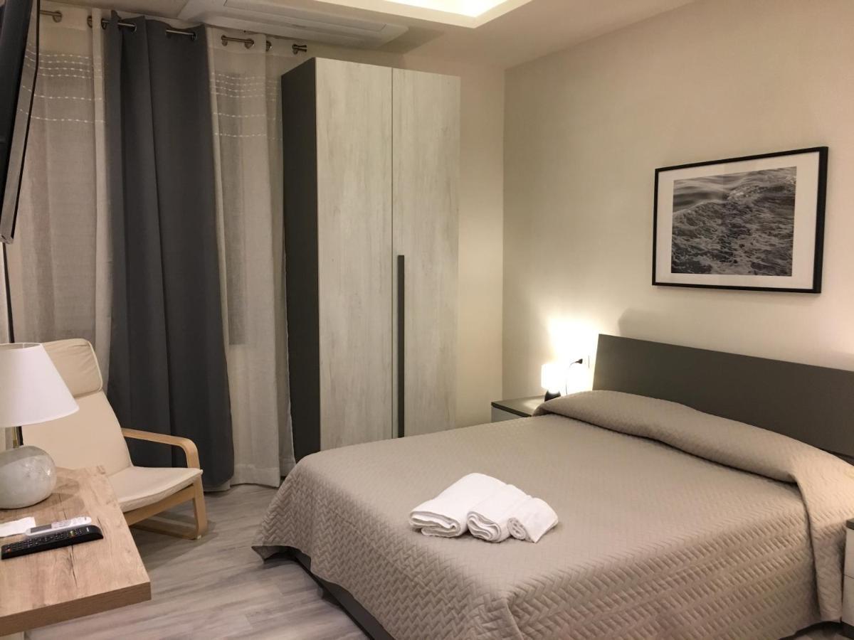 Dimora Conte Bed & Breakfast La Maddalena  Exterior foto